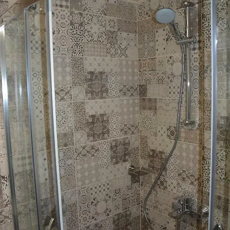 City Garden House,brand New+parking,business Ready Apartment *